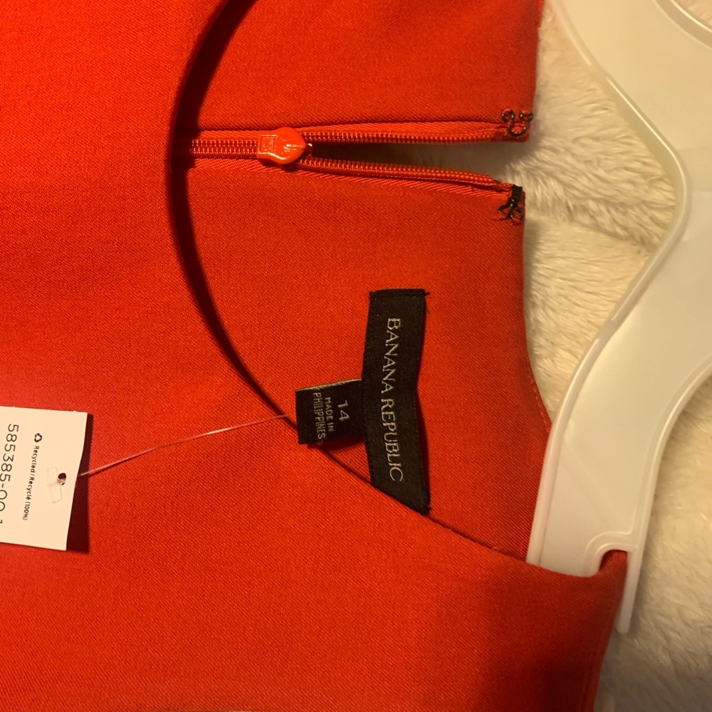 New Beautiful Red Banana Republic Dress with 2 splits in front